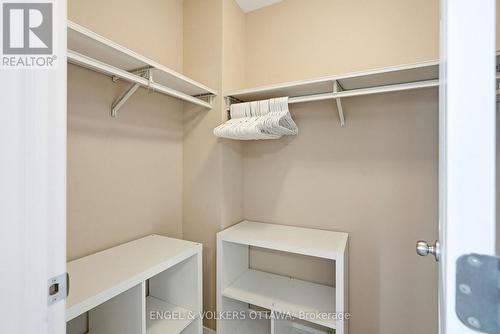 222 Longfields Drive, Ottawa, ON - Indoor With Storage