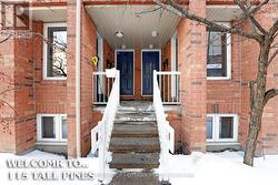 115 TALL PINES PRIVATE  Ottawa, ON K2H 1H1
