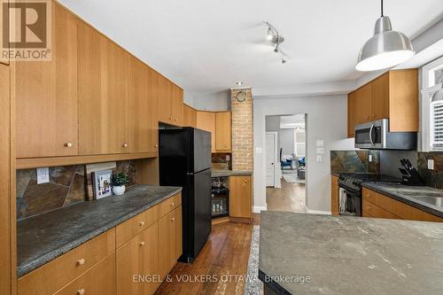 83 Eccles Street, Ottawa, ON - Indoor Photo Showing Kitchen