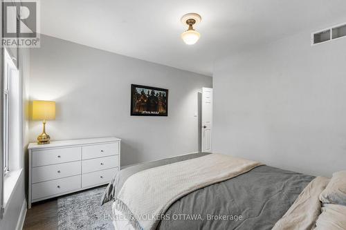 83 Eccles Street, Ottawa, ON - Indoor Photo Showing Bedroom