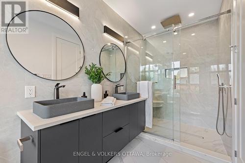 493 Highcroft Avenue, Ottawa, ON - Indoor Photo Showing Bathroom