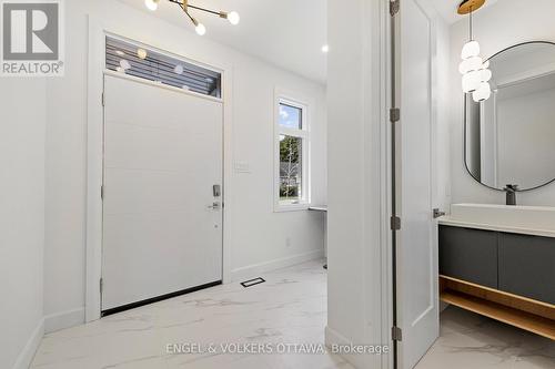 493 Highcroft Avenue, Ottawa, ON - Indoor Photo Showing Other Room