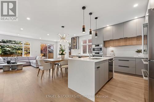493 Highcroft Avenue, Ottawa, ON - Indoor Photo Showing Kitchen With Upgraded Kitchen