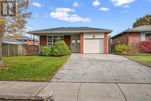 5 MOUNTBATTEN DRIVE  Hamilton, ON L9C 3V2
