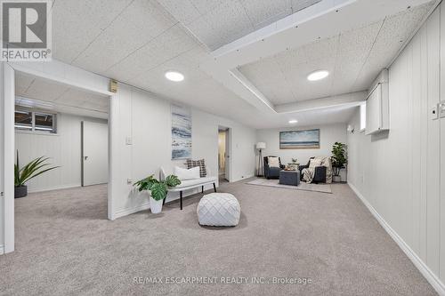 5 Mountbatten Drive, Hamilton, ON - Indoor