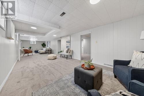 5 Mountbatten Drive, Hamilton, ON - Indoor