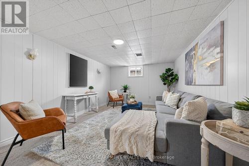 5 Mountbatten Drive, Hamilton, ON - Indoor