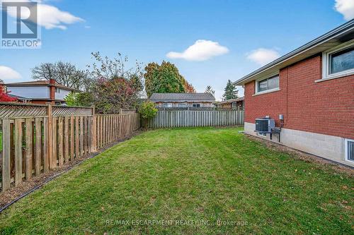 5 Mountbatten Drive, Hamilton, ON - Outdoor