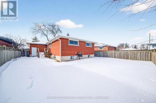 5 Mountbatten Drive, Hamilton, ON - Outdoor