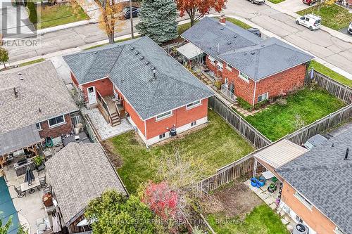 5 Mountbatten Drive, Hamilton, ON - Outdoor