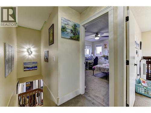9810 Venables Drive, Coldstream, BC - Indoor Photo Showing Other Room