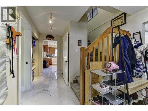 9810 Venables Drive, Coldstream, BC - Indoor Photo Showing Other Room
