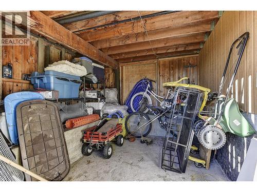 9810 Venables Drive, Coldstream, BC - Indoor
