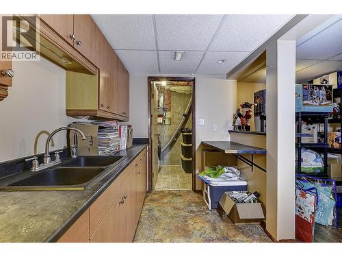 9810 Venables Drive, Coldstream, BC - Indoor Photo Showing Kitchen With Double Sink