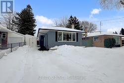 7 STONEY CREEK DRIVE  Toronto, ON M1E 3L2