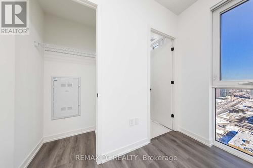 3910 - 28 Interchange Way, Vaughan, ON - Indoor Photo Showing Other Room