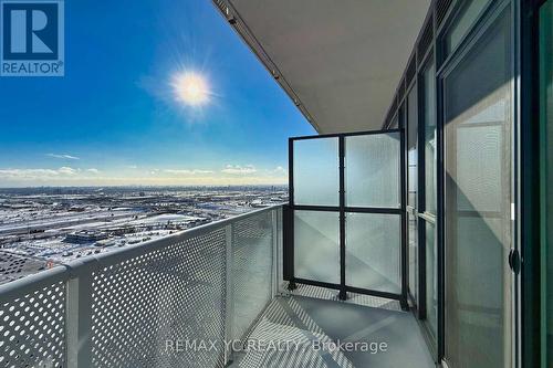 3910 - 28 Interchange Way, Vaughan, ON - Outdoor With Balcony With View With Exterior