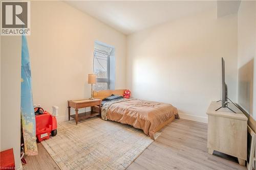 86 Birge Street, Hamilton, ON - Indoor Photo Showing Bedroom