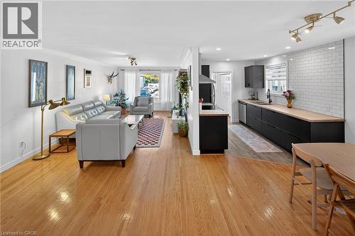 280 Thayer Avenue, Hamilton, ON - Indoor