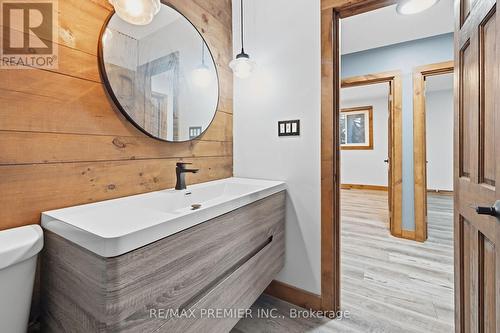 3783 Morning Star Drive, Mississauga, ON - Indoor Photo Showing Bathroom