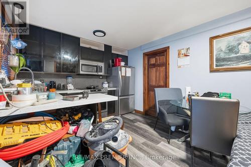 3783 Morning Star Drive, Mississauga, ON - Indoor Photo Showing Kitchen