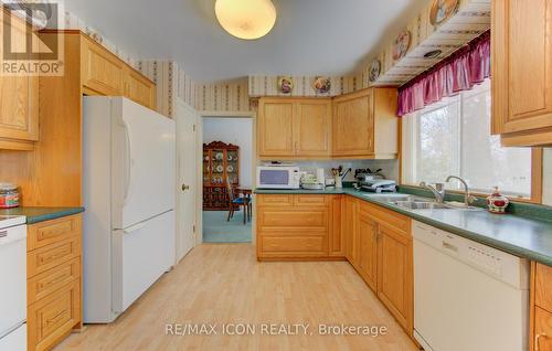 26 Deerpark Crescent, Kitchener, ON - Indoor Photo Showing Kitchen With Double Sink