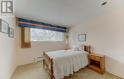 26 Deerpark Crescent, Kitchener, ON - Indoor Photo Showing Bedroom