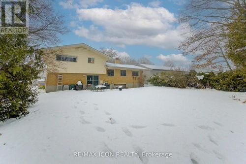 26 Deerpark Crescent, Kitchener, ON - Outdoor