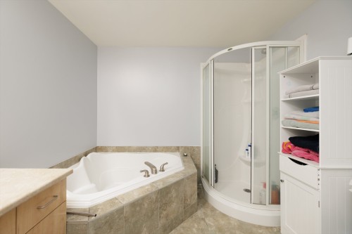 Bathroom - 410-480 Boul. Galland, Dorval, QC - Indoor Photo Showing Bathroom