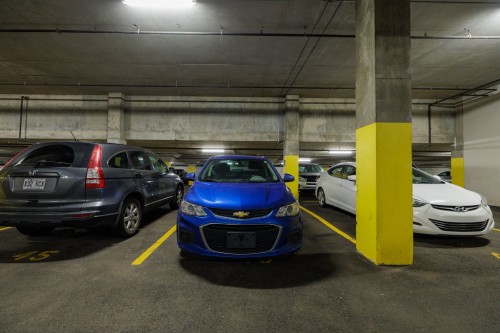 Parking - 410-480 Boul. Galland, Dorval, QC - Indoor Photo Showing Garage