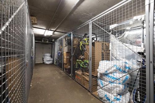 Storage - 410-480 Boul. Galland, Dorval, QC - Indoor With Storage