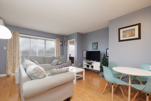 Overall view - 410-480 Boul. Galland, Dorval, QC - Indoor Photo Showing Living Room