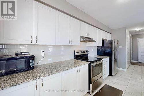 239 Netherby Lane, Kitchener, ON - Indoor Photo Showing Kitchen