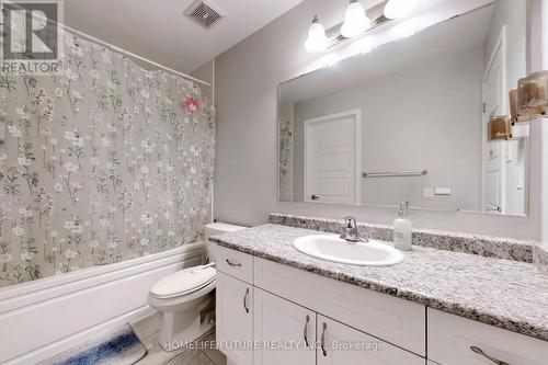 239 Netherby Lane, Kitchener, ON - Indoor Photo Showing Bathroom