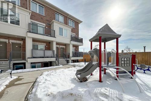 12 - 490 BERESFORD PATH  Oshawa, ON L1H 0B2