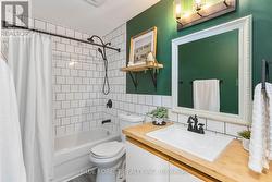 Updated tiled 4pc bathroom - 