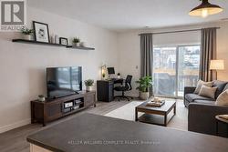 105 - 400 YORK BOULEVARD  Hamilton, ON L8R 3M5