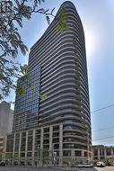 1705 - 25 CARLTON STREET  Toronto, ON M5B 1L4