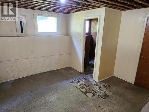 6237 Lund, Powell River, BC - Indoor Photo Showing Basement