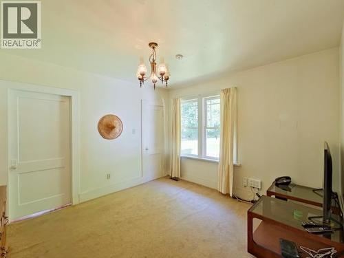 6237 Lund, Powell River, BC - Indoor Photo Showing Other Room
