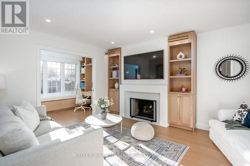 275 Camborne Crescent, Burlington, ON - Indoor Photo Showing Living Room With Fireplace