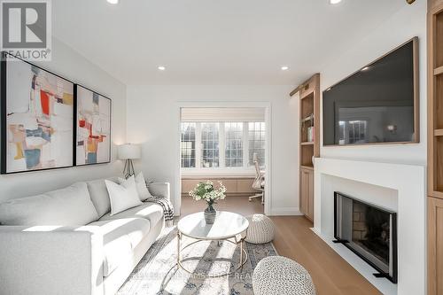275 Camborne Crescent, Burlington, ON - Indoor Photo Showing Living Room With Fireplace