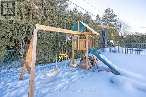 275 Camborne Crescent, Burlington, ON - Outdoor