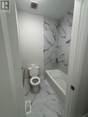 65 Conarty Crescent E, Whitby, ON - Indoor Photo Showing Bathroom