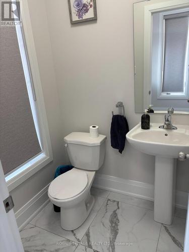 65 Conarty Crescent E, Whitby, ON - Indoor Photo Showing Bathroom
