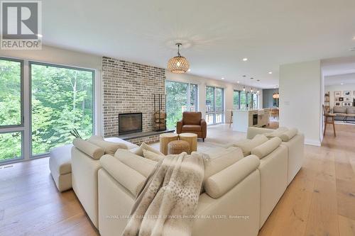 1355 Gatehouse Drive, Mississauga, ON - Indoor Photo Showing Living Room With Fireplace