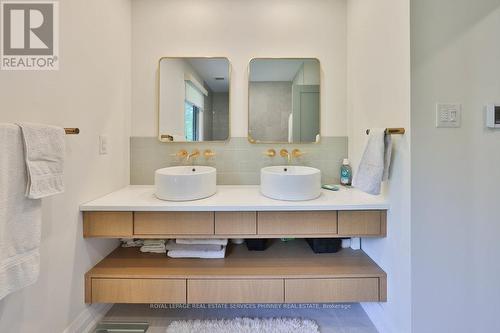 1355 Gatehouse Drive, Mississauga, ON - Indoor Photo Showing Bathroom