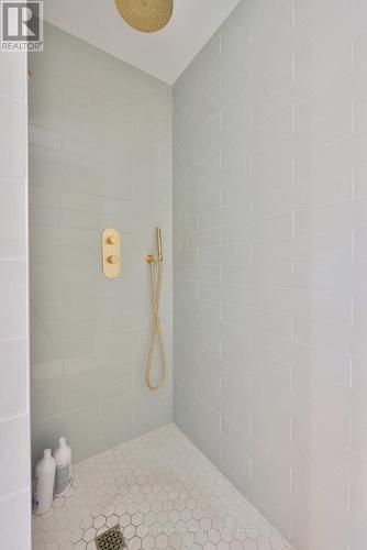 1355 Gatehouse Drive, Mississauga, ON - Indoor Photo Showing Bathroom