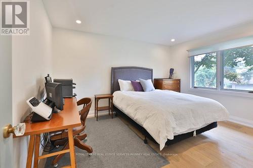 1355 Gatehouse Drive, Mississauga, ON - Indoor Photo Showing Bedroom