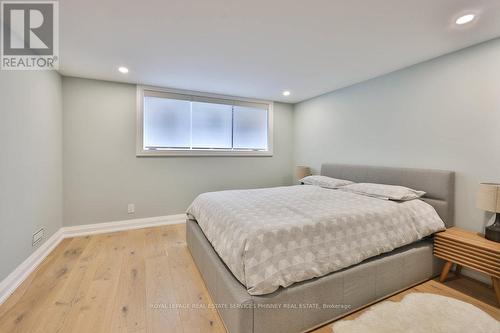 1355 Gatehouse Drive, Mississauga, ON - Indoor Photo Showing Bedroom